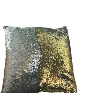 Aviva Stanoff Silver/Gold Sequin Silk Pillow 18x18 NWOT